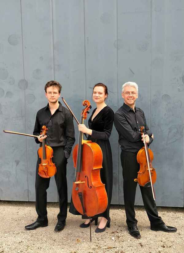 Suys Trio